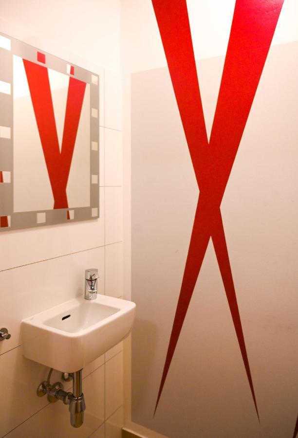 Backpacker Apartment Schoenbrunn Wina Bagian luar foto